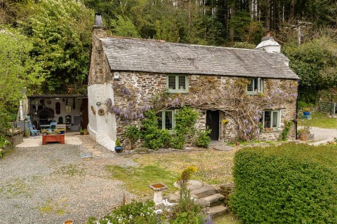 Click the photo for more details of Two Waters Foot, Liskeard