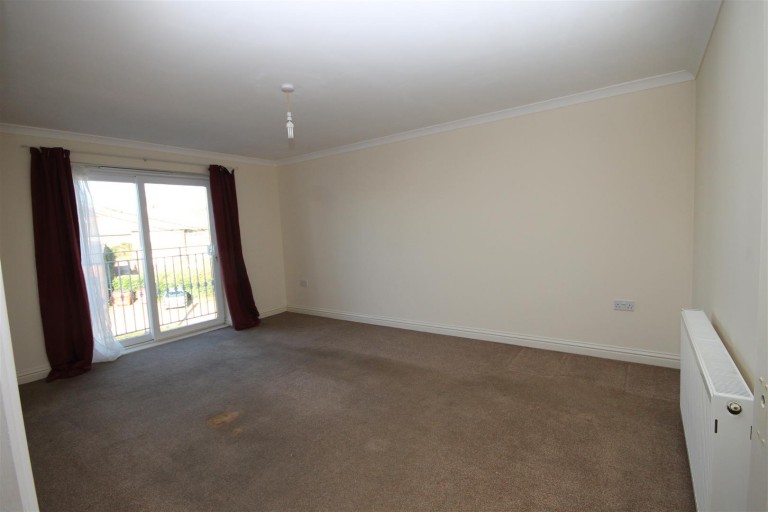 Images for Brooklands, Queens Road , Freshwater
