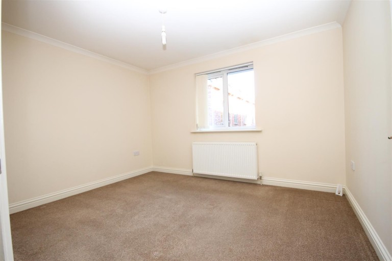 Images for Brooklands, Queens Road , Freshwater