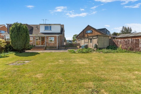 Click the photo for more details of The Close, Chipping Warden - tucked away spot
