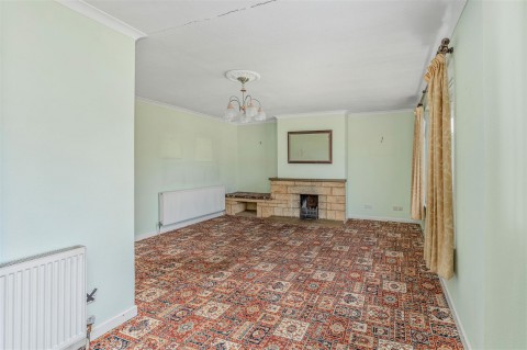 Click the photo for more details of The Close, Chipping Warden - tucked away spot