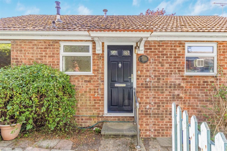 Images for Hethersett Close, Newmarket