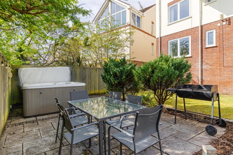 Images for Windmill Gardens, Paignton