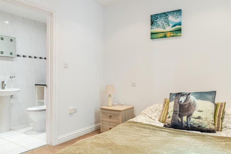 Images for Windmill Gardens, Paignton