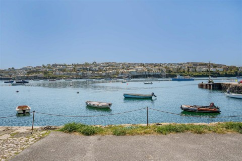 Click the photo for more details of Pitick Terrace, Flushing, Falmouth