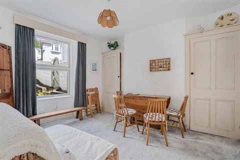 Click the photo for more details of Pitick Terrace, Flushing, Falmouth