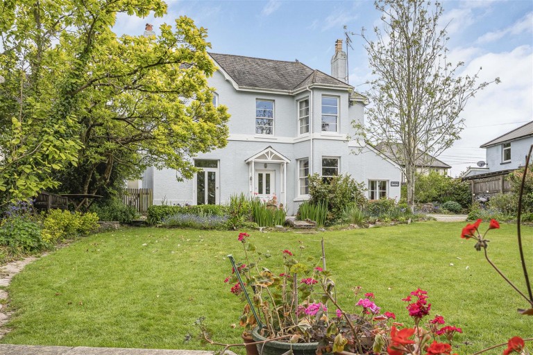 Images for Avenue Road, Bovey Tracey