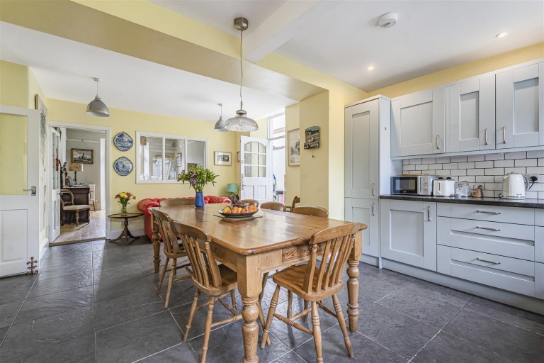 Images for Avenue Road, Bovey Tracey
