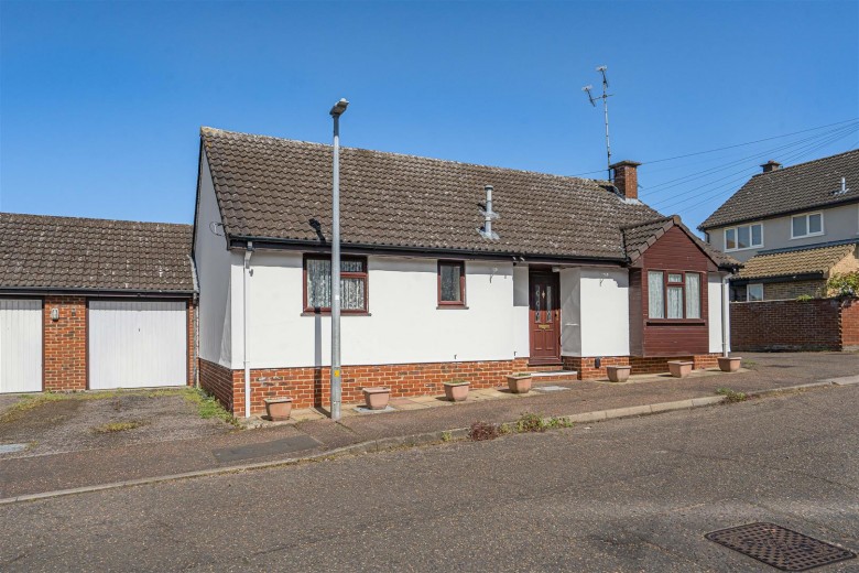 Click the photo for more details of Churchfields Drive, Steeple Bumpstead, Haverhill