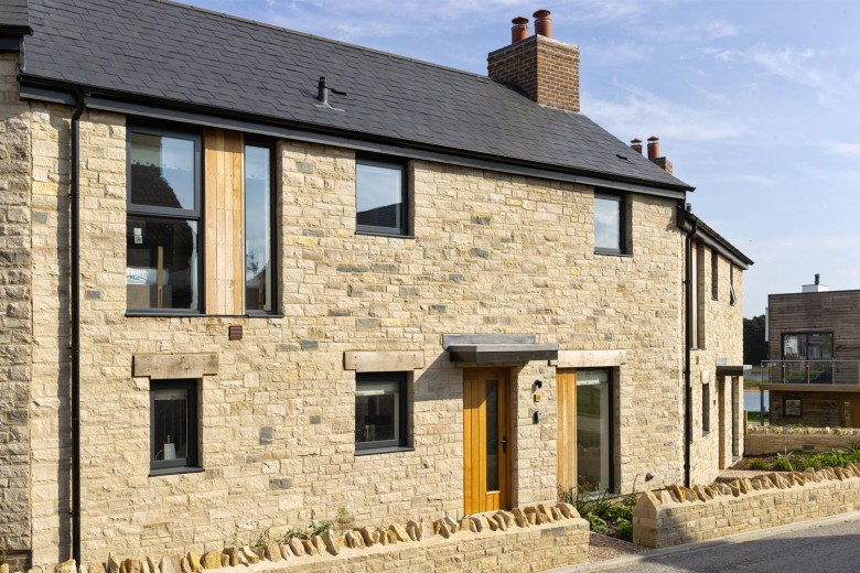 Click the photo for more details of Warmwell Road, Crossways