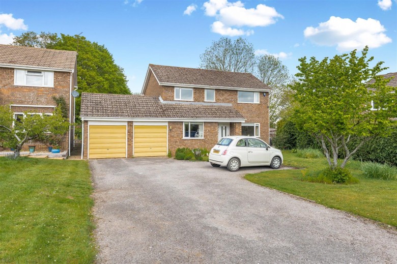 Click the photo for more details of Chipperfield Park Road, Bloxham - exceptional plot