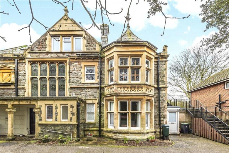 Click the photo for more details of Kingscote, Queens Avenue, Dorchester