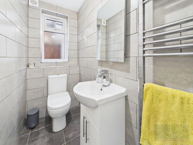 Images for Brookside Drive, Oadby, Leicestershire