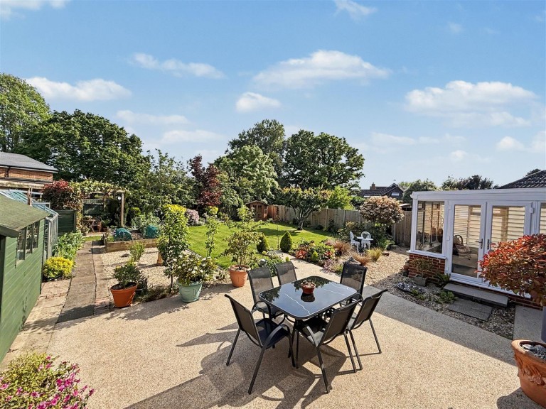 Images for White Cliff Gardens, Blandford Forum
