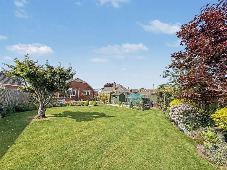 Images for White Cliff Gardens, Blandford Forum