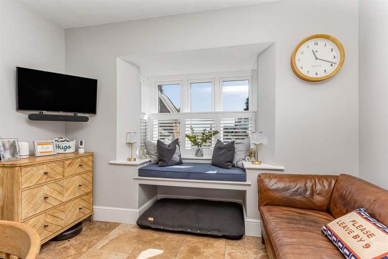 Images for 61 High Street, Eydon, NN11