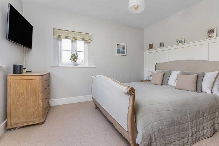 Images for 61 High Street, Eydon, NN11