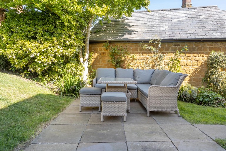 Images for 61 High Street, Eydon, NN11