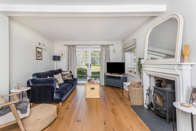 Images for 61 High Street, Eydon, NN11