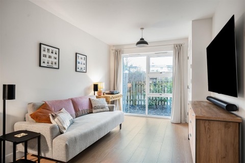 Click the photo for more details of Spinners Lane, Dartington, Totnes