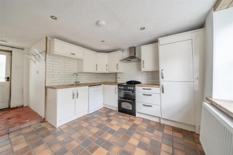Click the photo for more details of South Street, Holcombe Rogus, Wellington