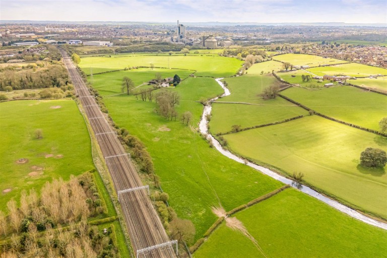 Images for Main Street Newbold, Rugby CV21