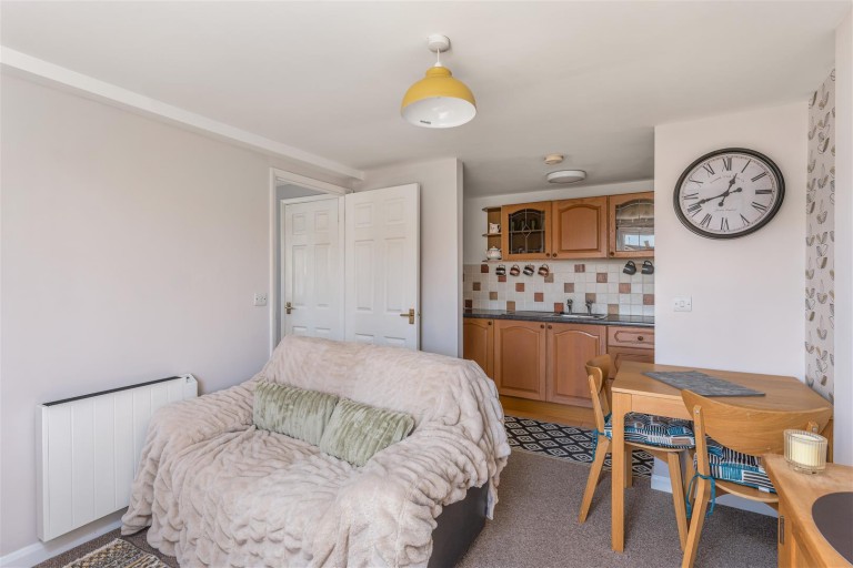 Images for Buzzards Close, Little Bourton
