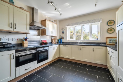 Click the photo for more details of Chestnut Park, Beeson, Kingsbridge