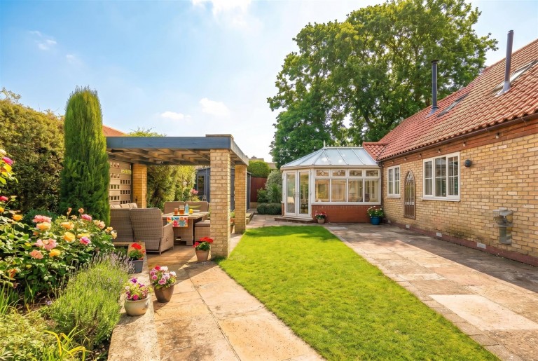 Images for Springfield Close, Branston, Lincoln
