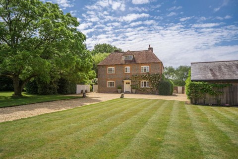 Click the photo for more details of Calbourne, Isle Of Wight