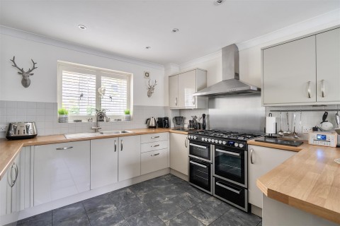 Click the photo for more details of Tunnel Road, Beaminster, Dorset