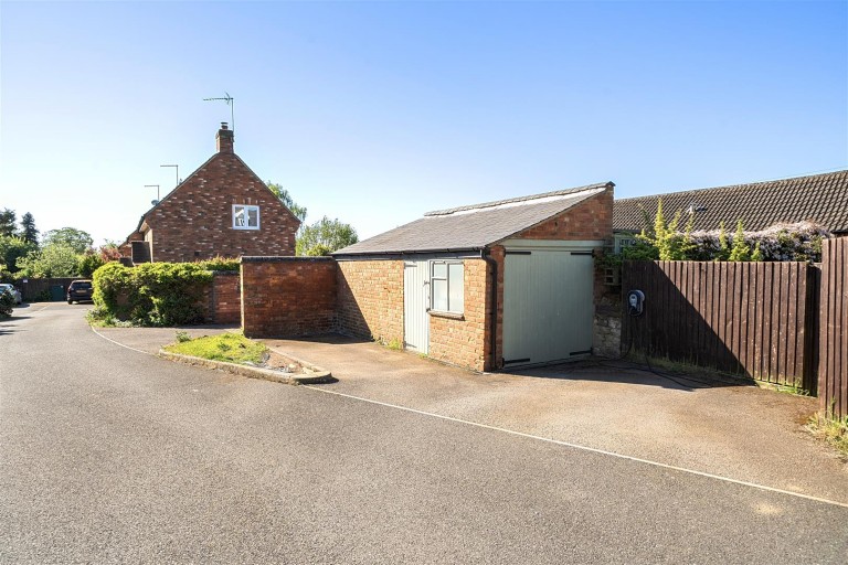Images for School Lane, Greens Norton, NN12