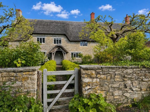 Wales, Queen Camel, Somerset