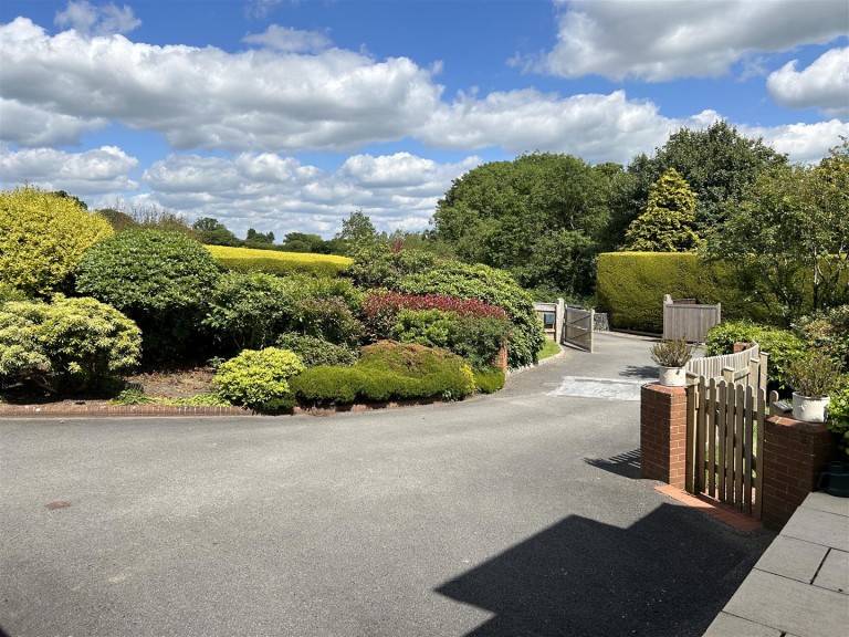 Images for Near South Molton