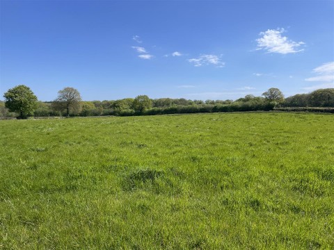 Click the photo for more details of East Worlington, Crediton