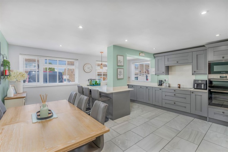 Images for Thornhill, Chacombe - Exceptional interior