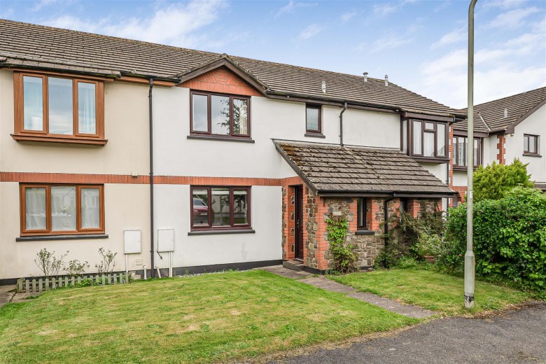 Click the photo for more details of Clinton Gardens, Merton, Okehampton