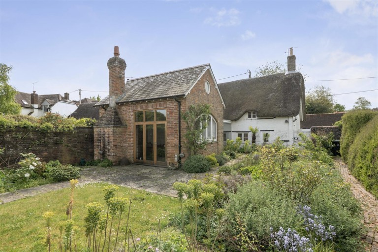 Images for Durweston, Blandford Forum