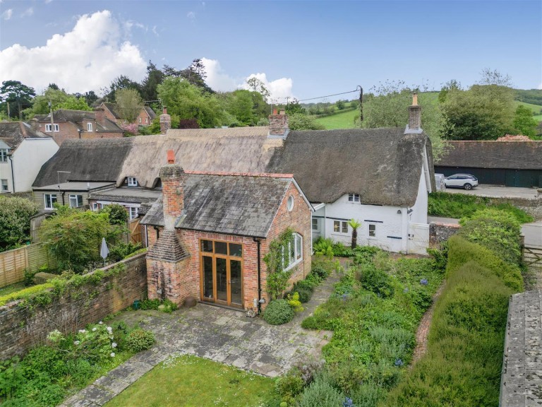 Images for Durweston, Blandford Forum