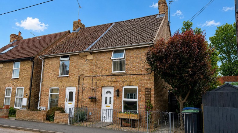 Click the photo for more details of Mereside, Soham, Ely