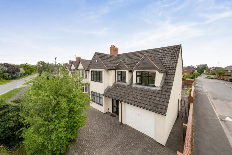 Click the photo for more details of Lutterworth Road, Burbage, Hinckley, Leicestershire, LE10