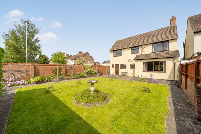 Images for Lutterworth Road, Burbage, Hinckley, Leicestershire, LE10