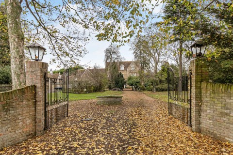 Click the photo for more details of Ingles Lane, Doddington