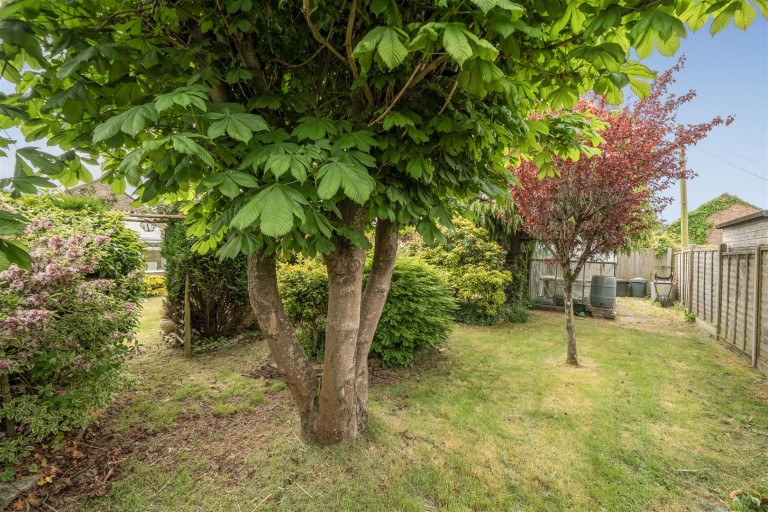Images for Greystones Close, Crossways, Dorchester