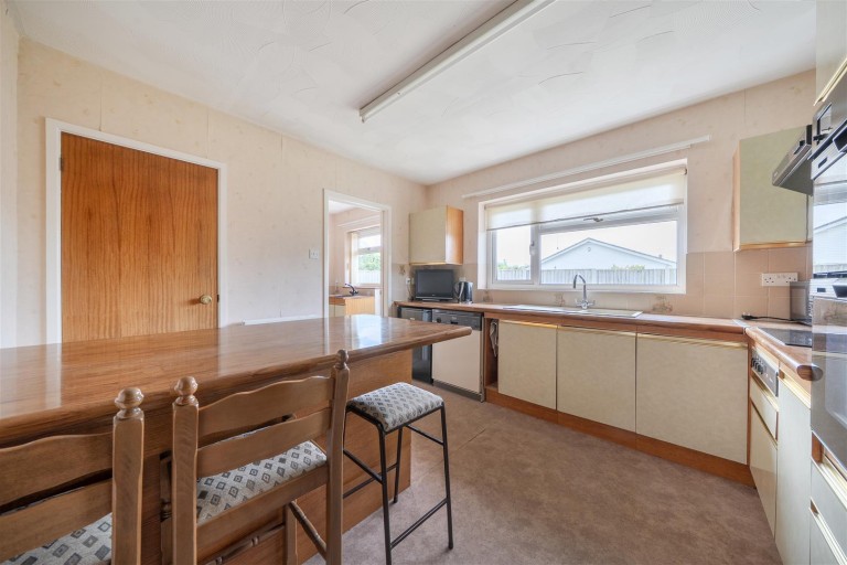 Images for Greystones Close, Crossways, Dorchester