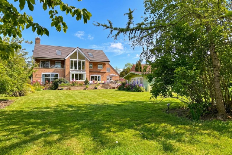 Images for Village Street, Pickworth