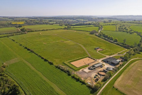 Click the photo for more details of Naunton, Gloucestershire