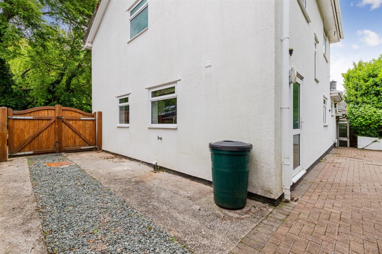 Images for Redwalls Meadow, Dartmouth