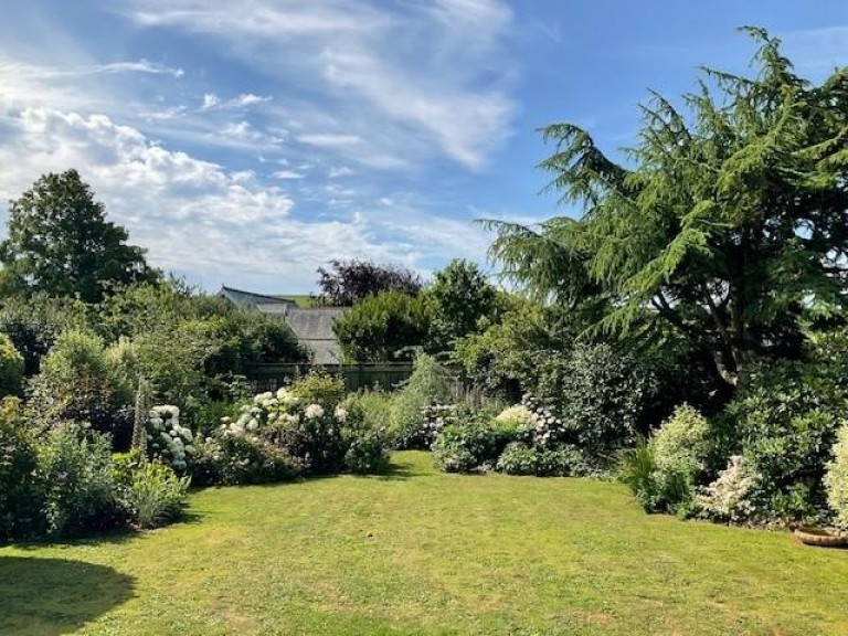 Images for 2 Butt Park, Stokenham, Kingsbridge