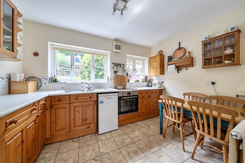 Click the photo for more details of 17 Battleton
